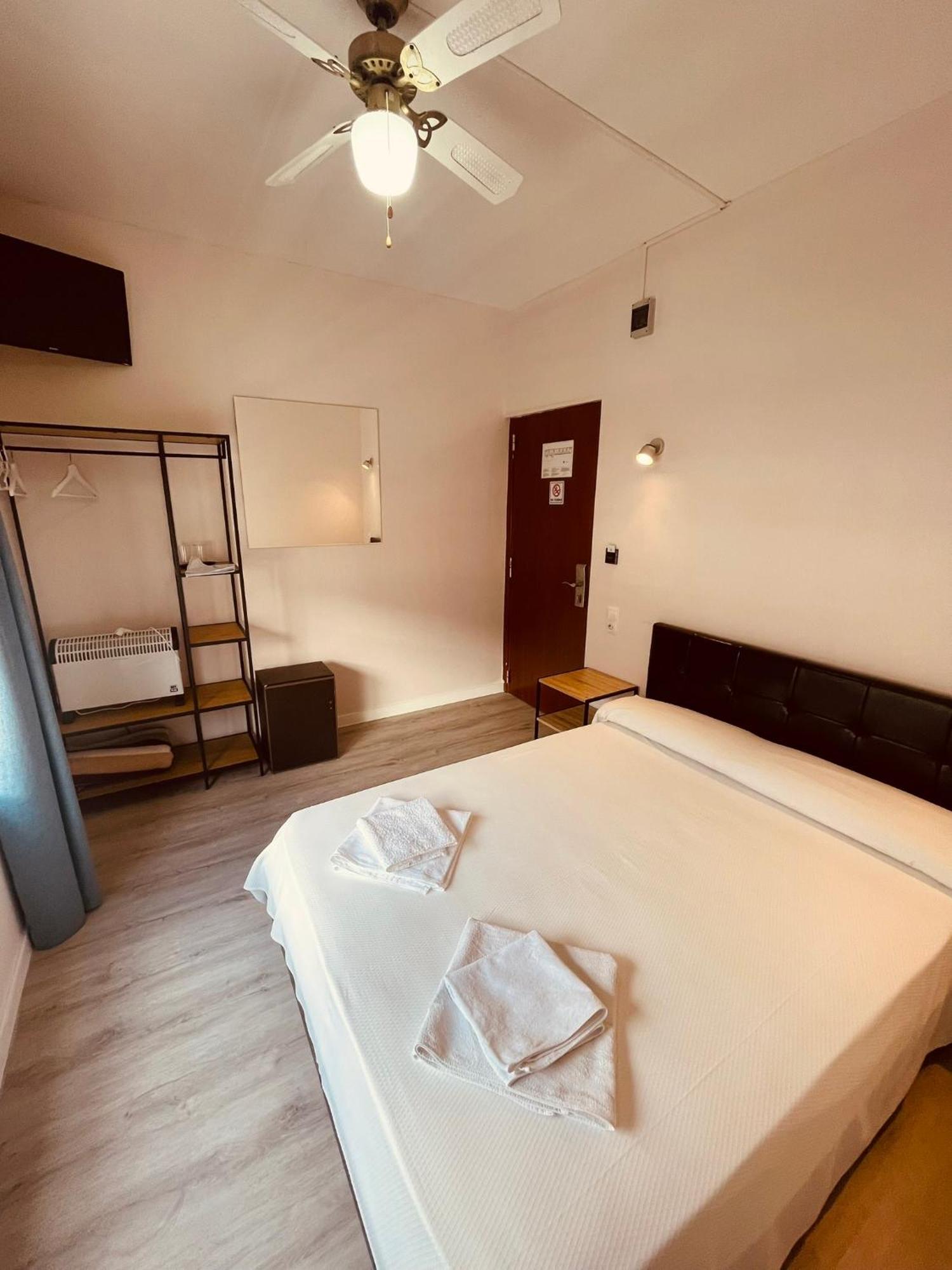 Hotel Colibri Calella Esterno foto