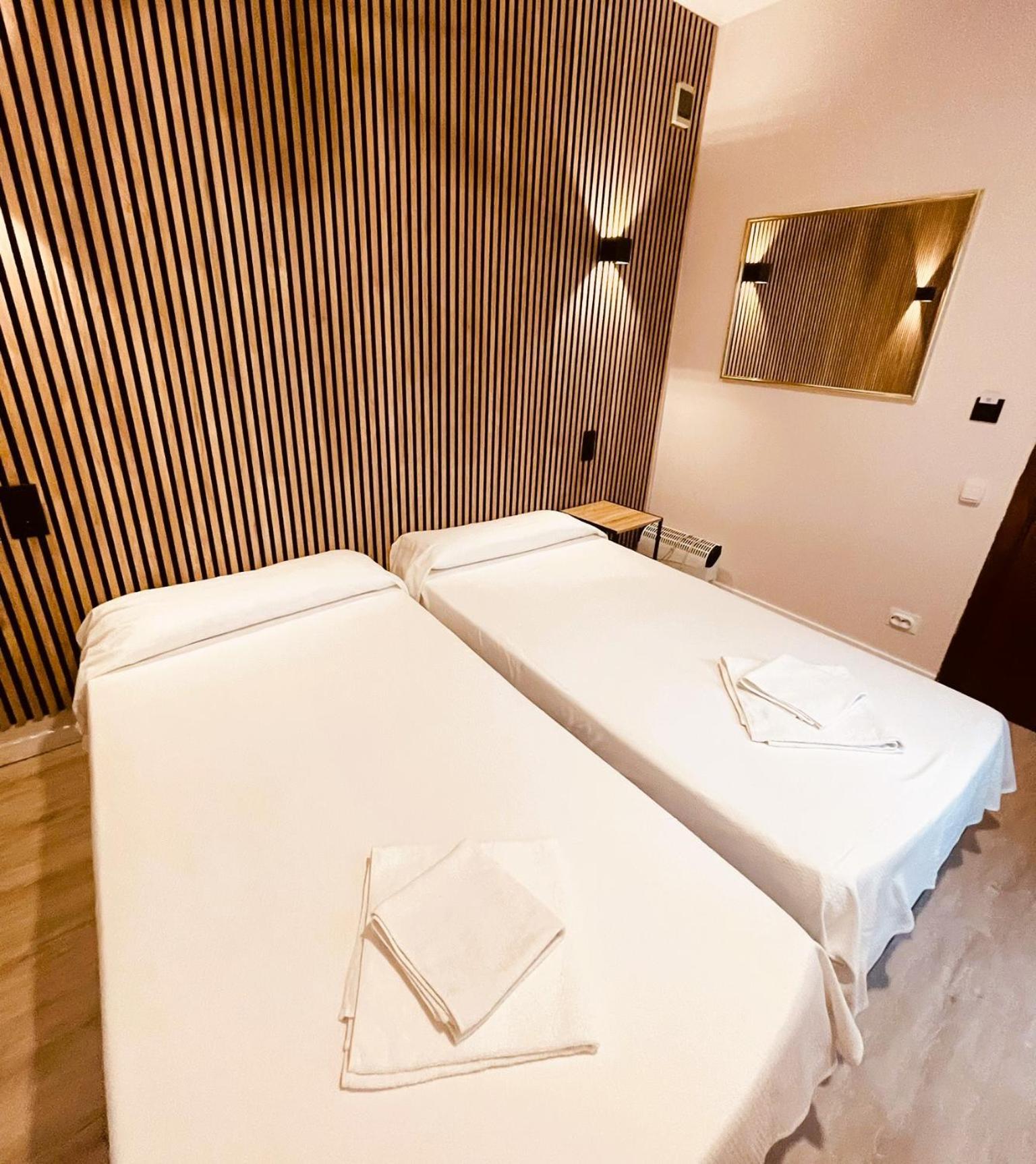 Hotel Colibri Calella Esterno foto