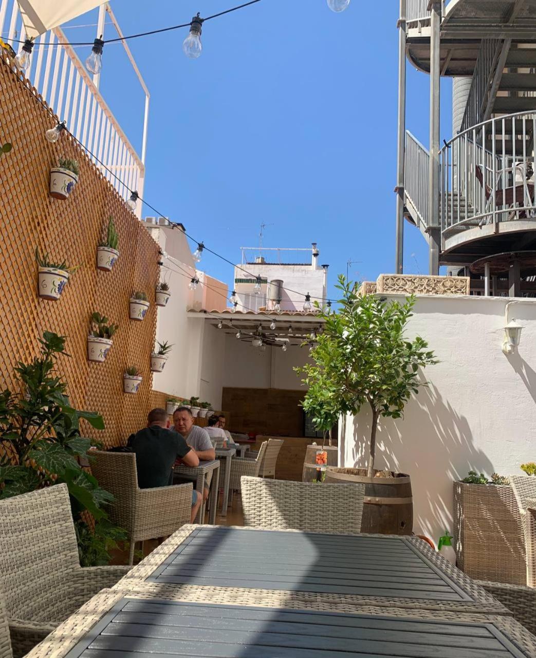 Hotel Colibri Calella Esterno foto