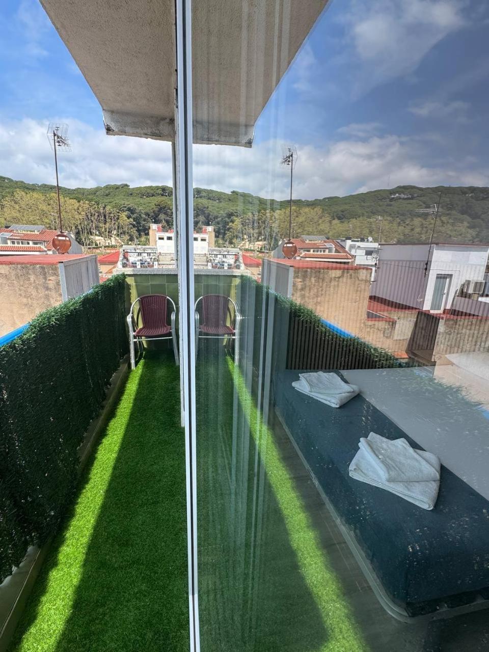 Hotel Colibri Calella Esterno foto