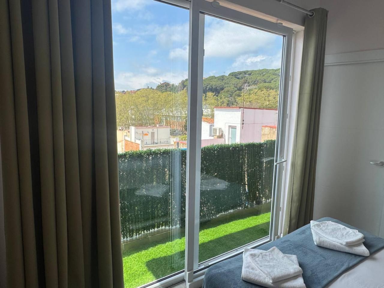 Hotel Colibri Calella Esterno foto