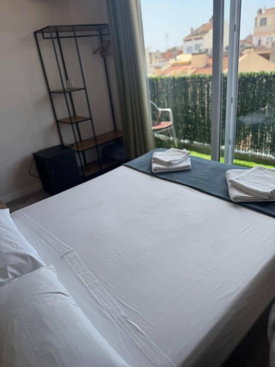 Hotel Colibri Calella Esterno foto