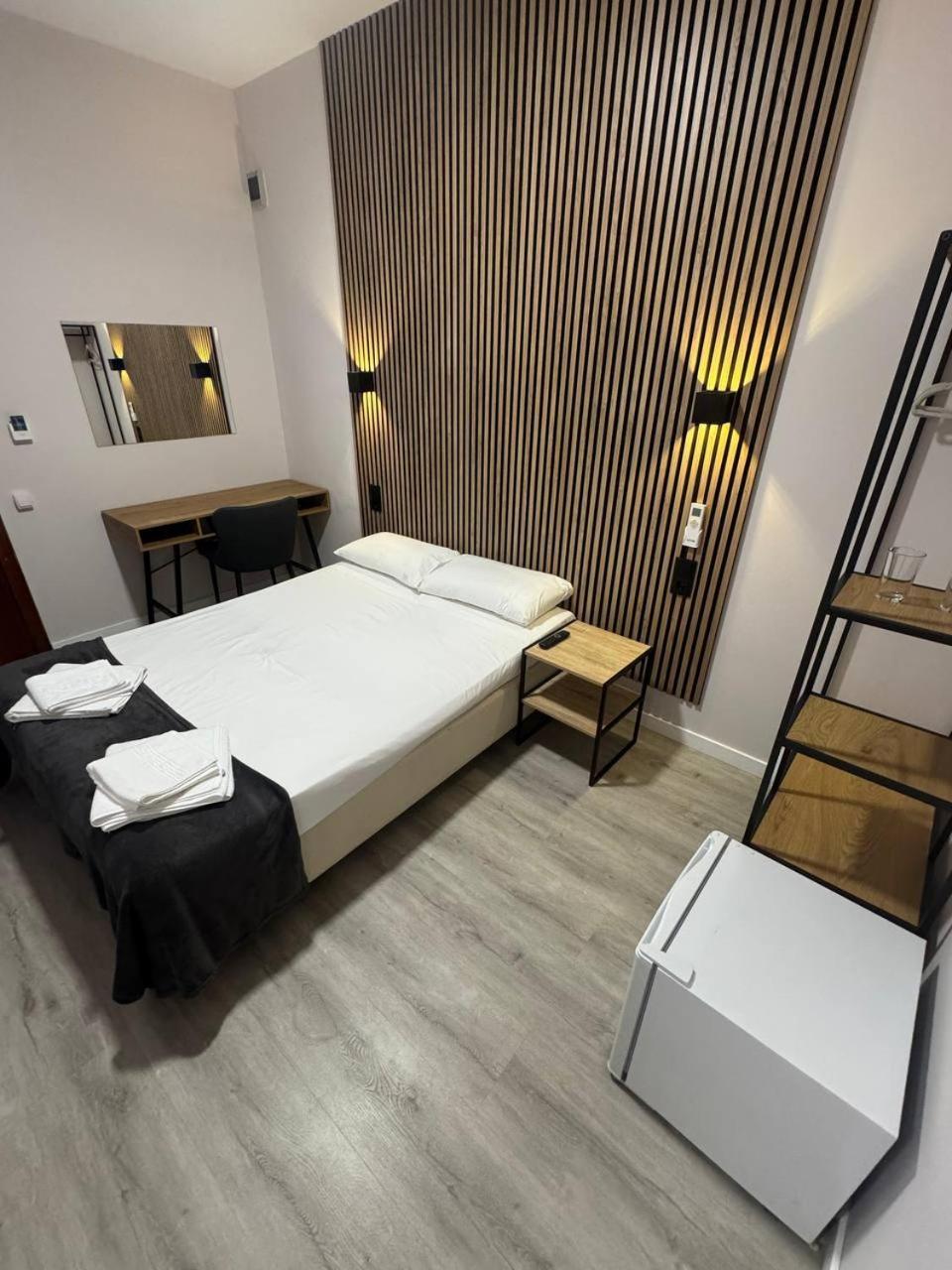 Hotel Colibri Calella Esterno foto